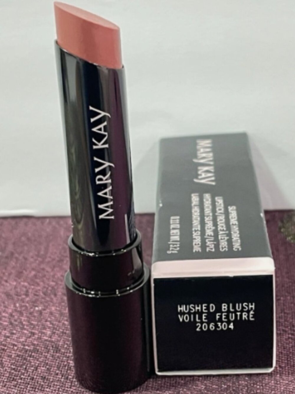 NIB Mary Kay Lipstick - Hushed Blush / Voile Feutré (Full Size)